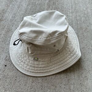 Solar Escape Bonnie Hat